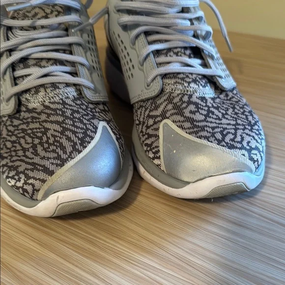 Men’s Air Jordans - Picture 4 of 7